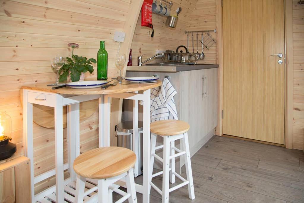 Isla Pod, Kilry Eco Pods Apartment Blairgowrie and Rattray Bagian luar foto