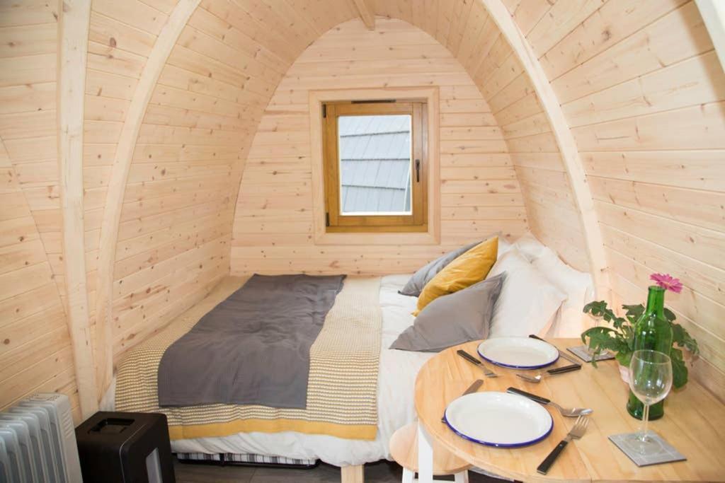 Isla Pod, Kilry Eco Pods Apartment Blairgowrie and Rattray Bagian luar foto